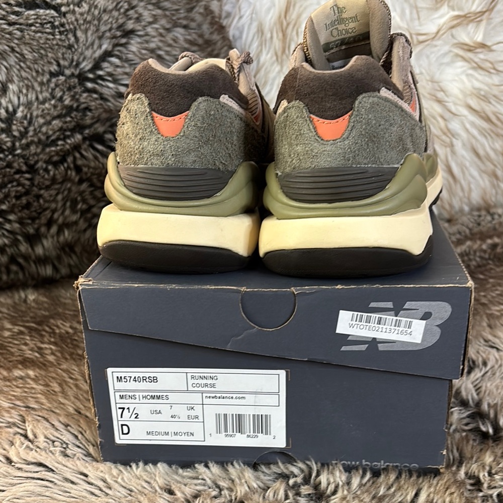 New Balance 5740 Men’s 7.5 Mushroom mix - Picture 5 of 11